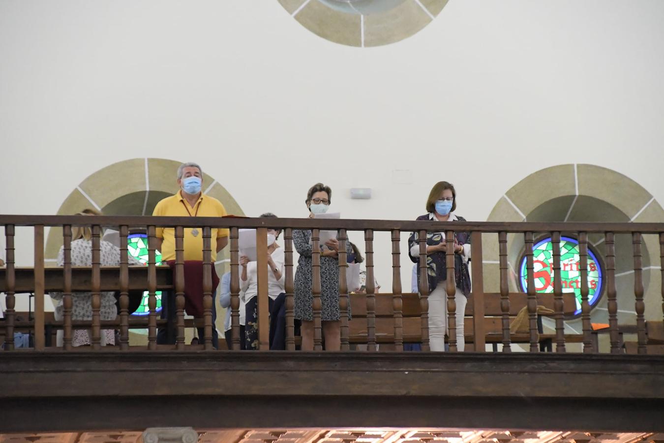 Durante el fin de semana han tenido lugar los actos de celebración del LXV Aniversario de Coronación de la Virgen de Piedraescrita. Este año, dichos actos se han celebrado en la iglesia de la Asunción ante un cuadro de la Virgen, y con aforo reducido y medidas de seguridad. Eso sí, no han faltado la gran fe y devoción que los campanarienses demuestran a su patrona.