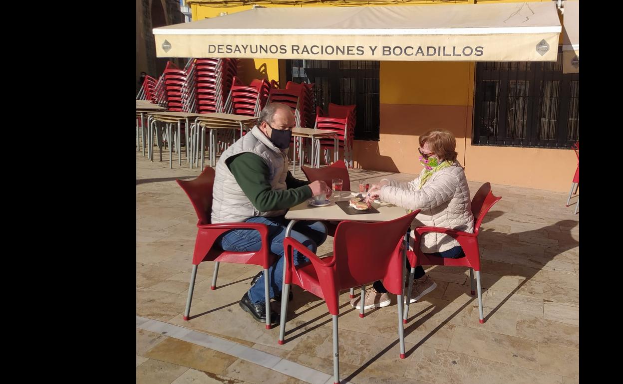 La hostelería palía las pérdidas potenciando las comidas a domicilio