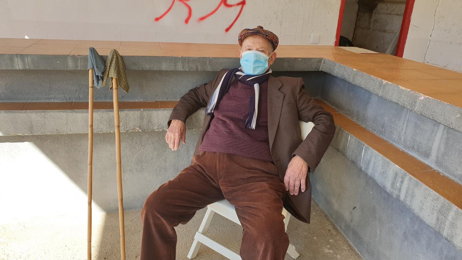 Una tanda de 66 mayores de 80 años ya han recibido la primera vacuna contra la covid. 