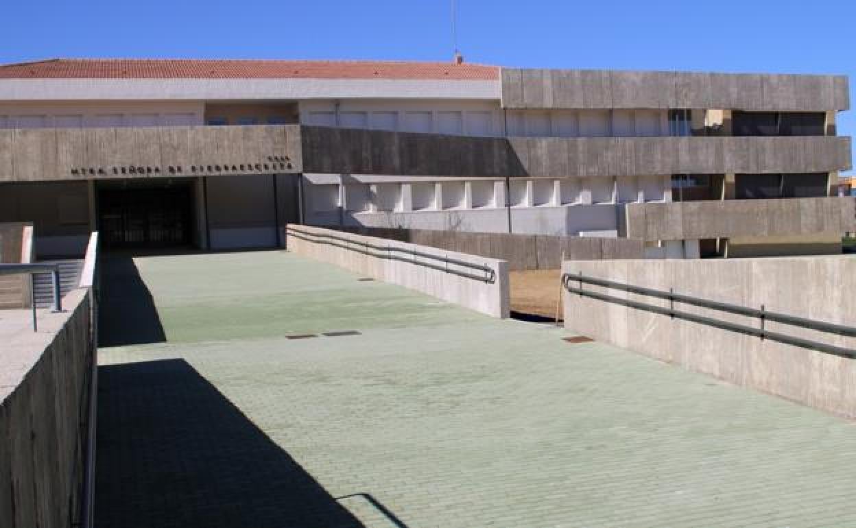 Entrada principal del CEIP Ntra. Sra. de Piedraescrita. 