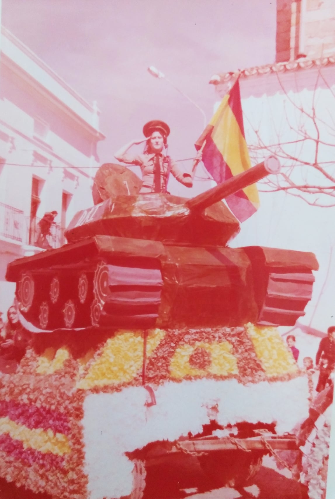 Carroza El tanque, de 1974.