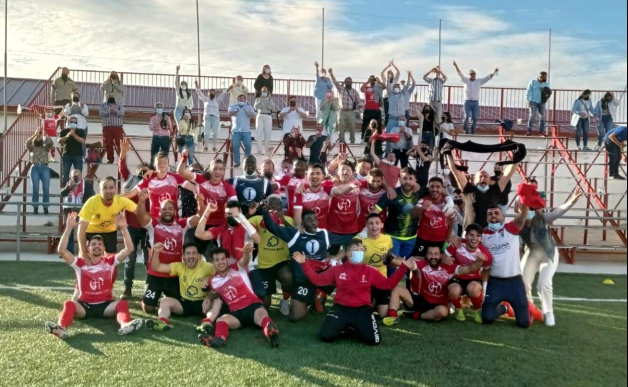 El Campanario se lleva la victoria y aprieta la tabla