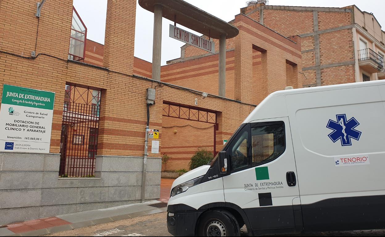 Salud Pública notifica hoy un brote en Campanario, con 9 positivos y 29 contactos.
