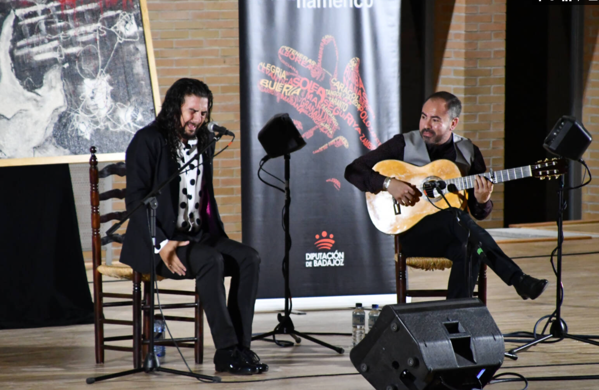 El arte flamenco volvió a dar vida al renovado Auditorio Municipal