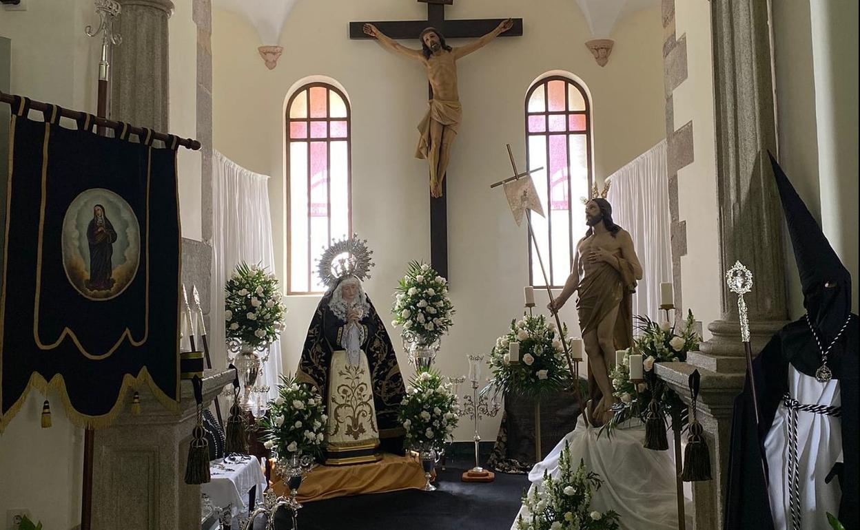 Las imágenes de la Virgen de los Dolores y el Resucitado. 