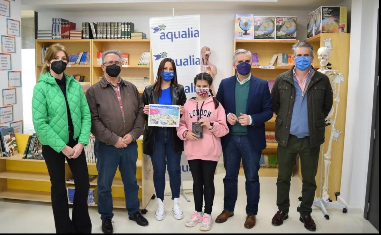 Jessica Trenado queda finalista en el certamen internacional de dibujo de Aqualia