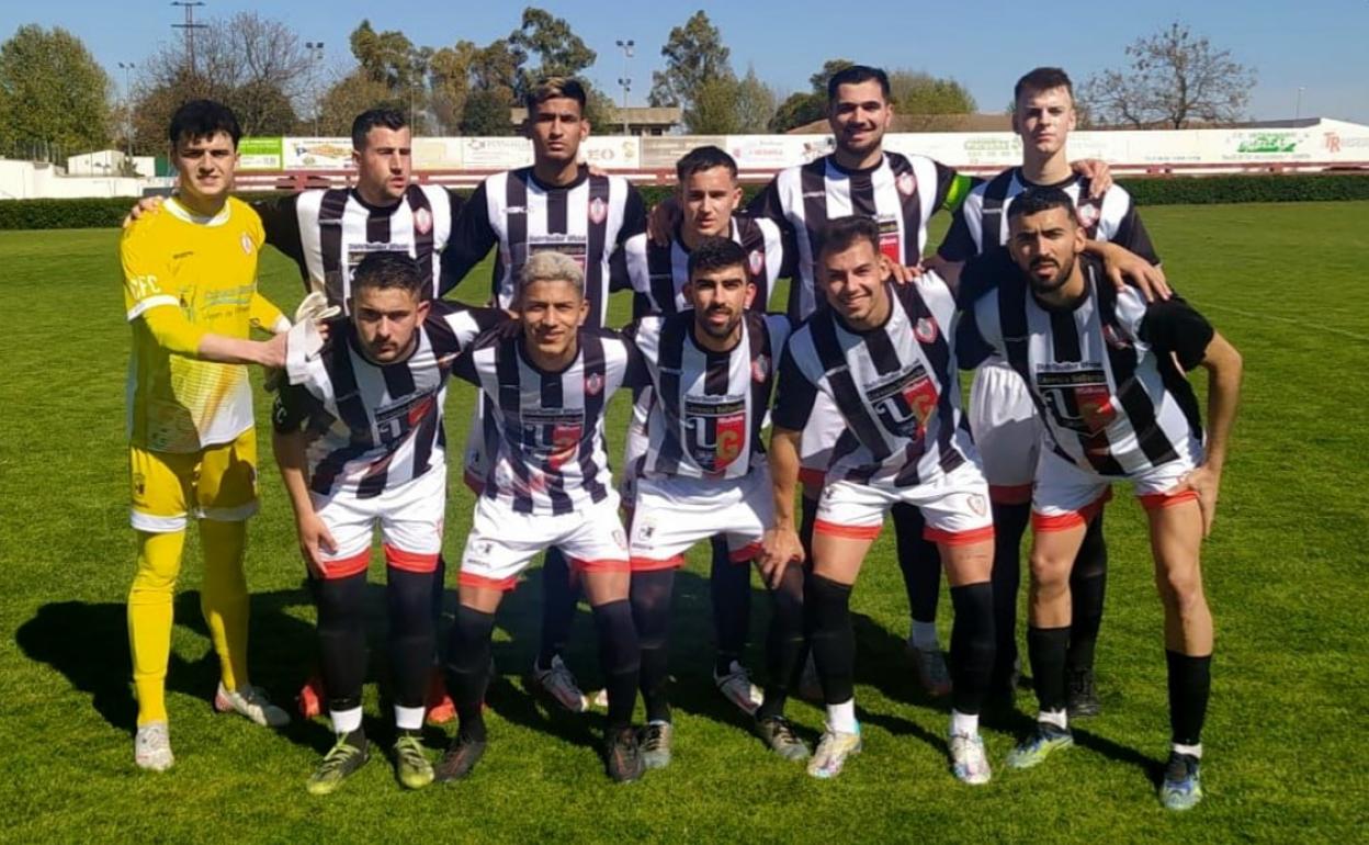 Once inicial del Campanario en el encuentro frente al Guareña. 