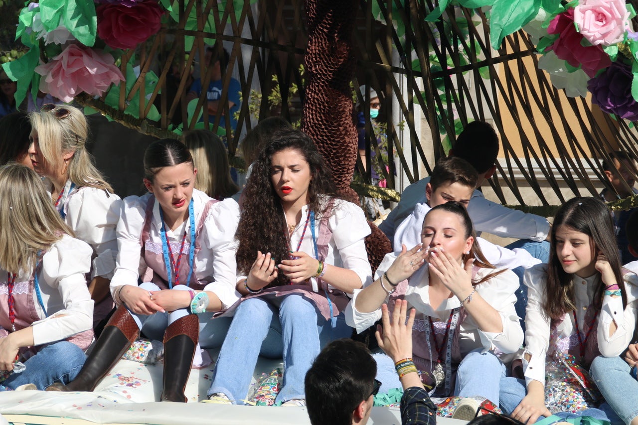 Las ocho carrozas fueron muy aplaudidas, aunque la ganadora, a juicio del jurado, fue 'Tomorrowland'.