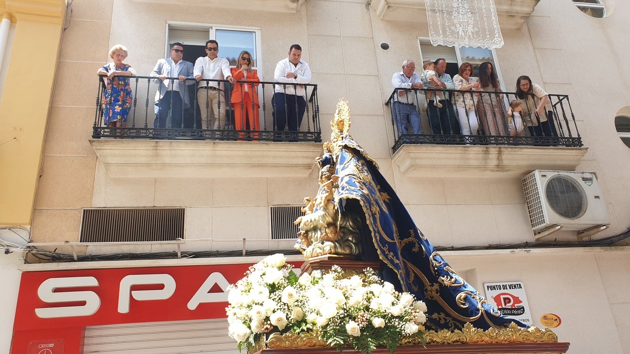 Los campanarienses acompañaron a la Virgen de Piedraescrita en la eucaristía y posterior procesión. 