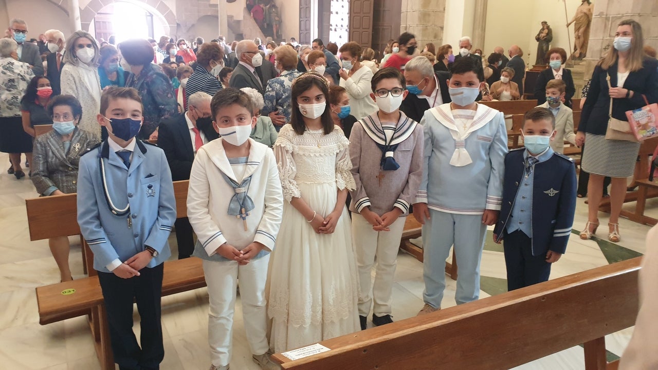 Los campanarienses acompañaron a la Virgen de Piedraescrita en la eucaristía y posterior procesión. 