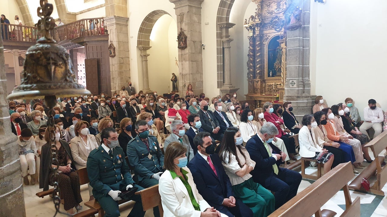 Los campanarienses acompañaron a la Virgen de Piedraescrita en la eucaristía y posterior procesión. 