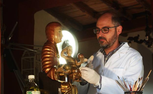 Juan José Minalla será el encargado de restaurar la imagen de Jesús Cautivo. 