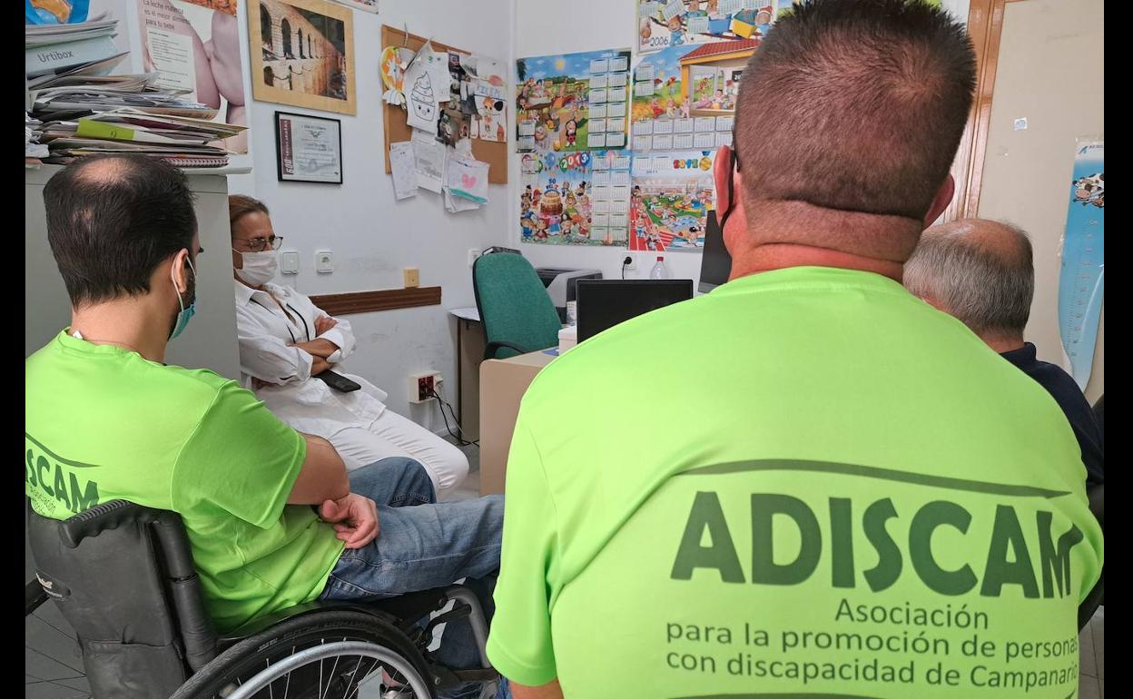 Adiscam y el centro de salud participan en unas jornadas sobre accesibilidad universal