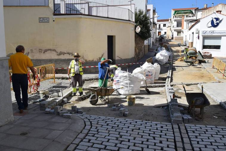 El Consistorio tiene como objetivo finalizar cuanto antes las obras de la calle Parador