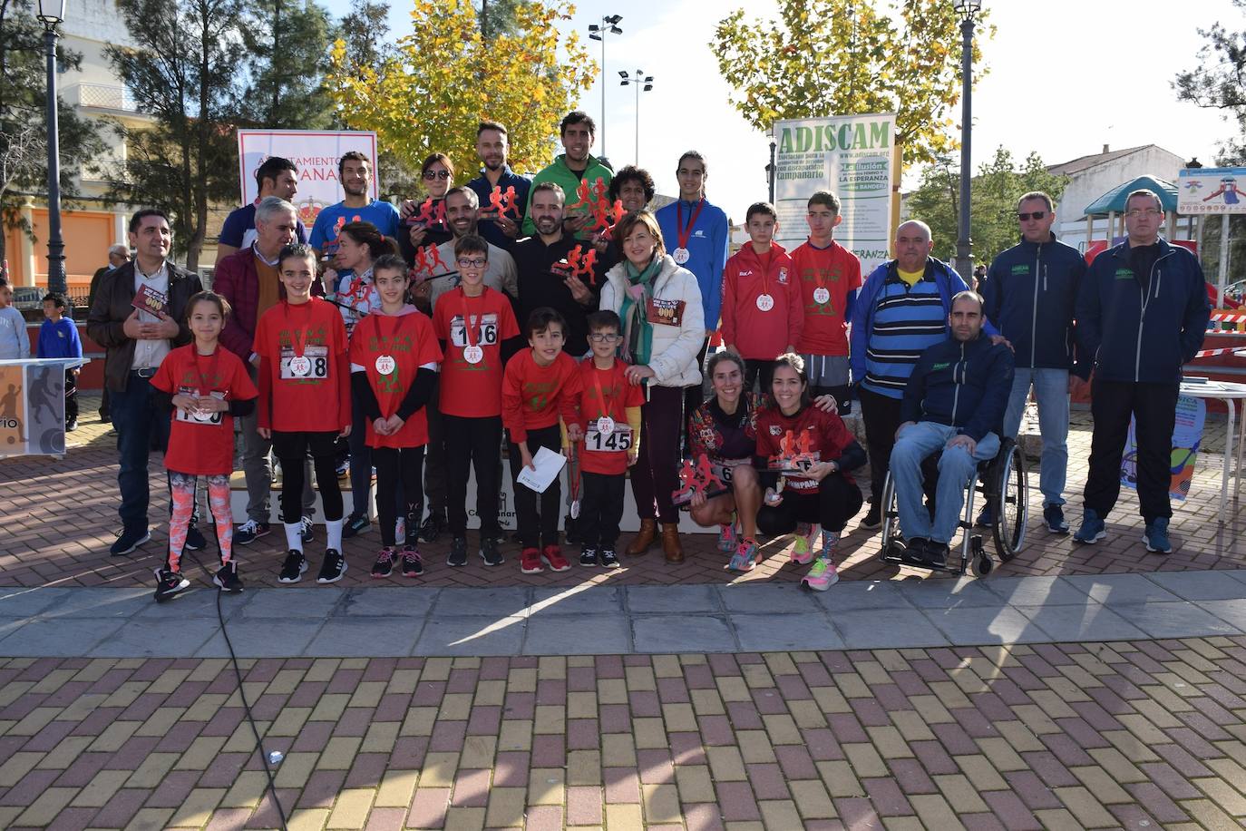 Más de 500 euros recaudados en la San Silvestre Campanariense para ADISCAM
