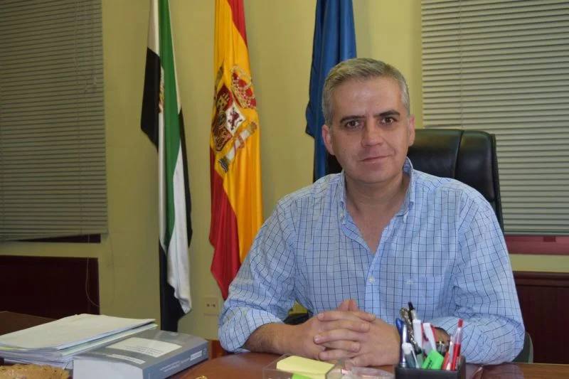 El alcalde de Campanario, Elías López 