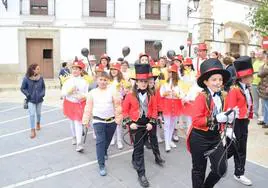 Pasacalles de Carnaval del CEIP Nuestra Señora de Piedraescrita de Campanario.