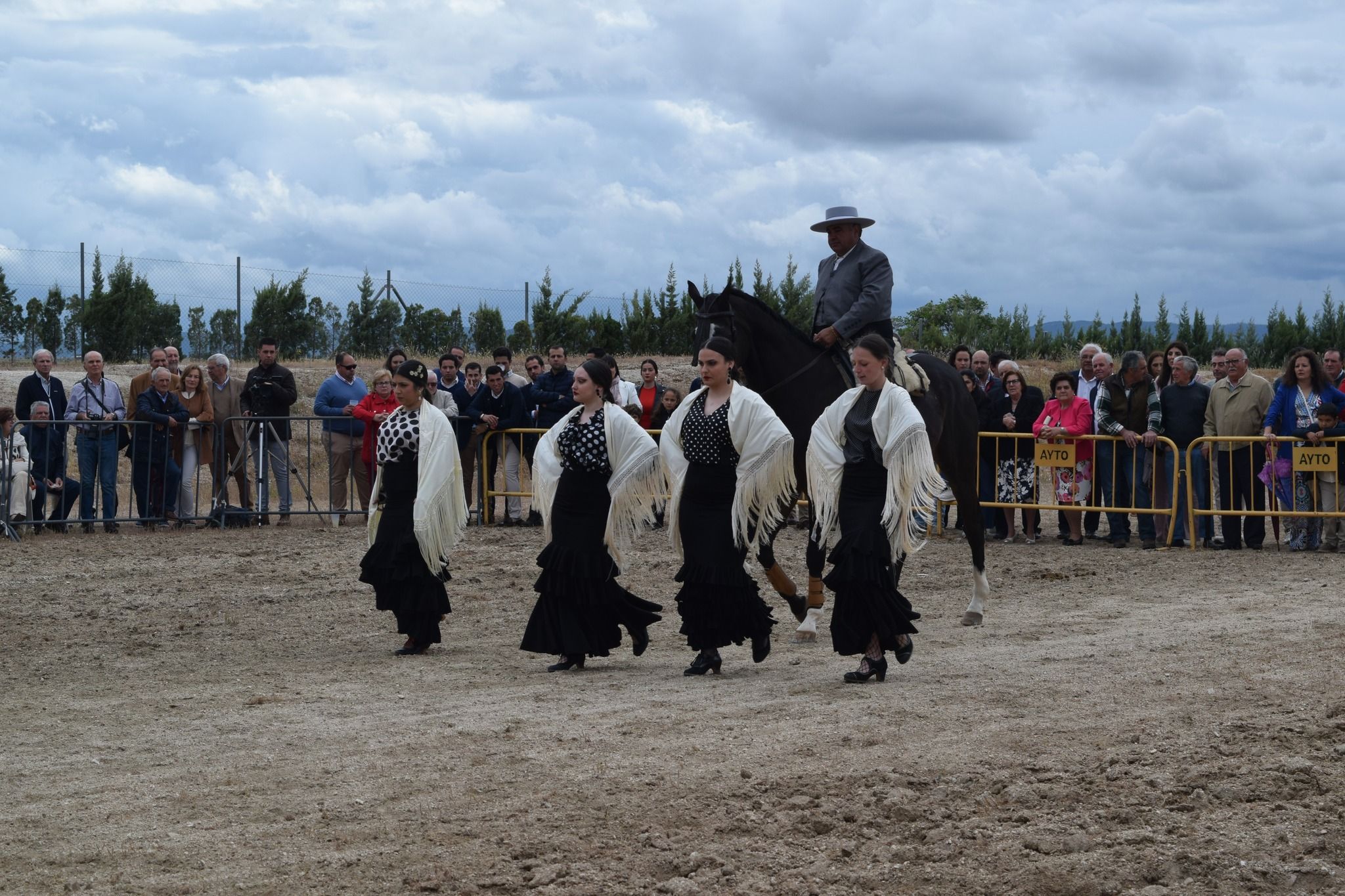 Fotos: Feria de Abril de Campanario 2024