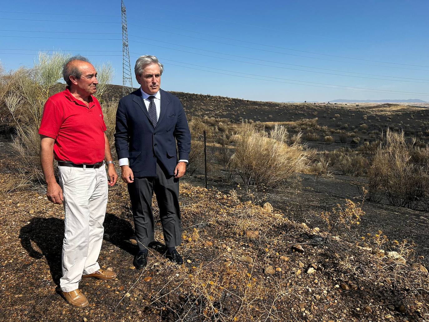 El consejero de Gestión Forestal, Ignacio Higuero, visitó la zona afectada por el incendio