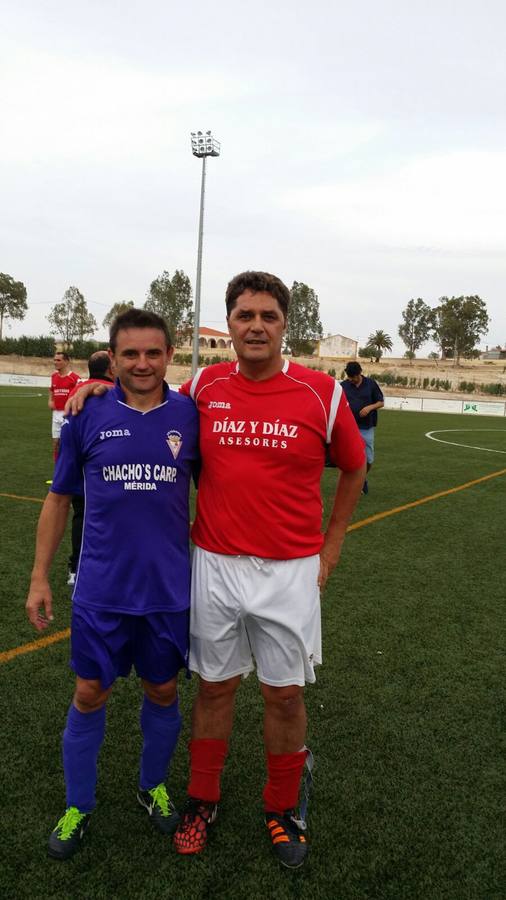 Julio Cobos, del Valdehornillos, y César, del Atlético, fueron los autores de los goles. 