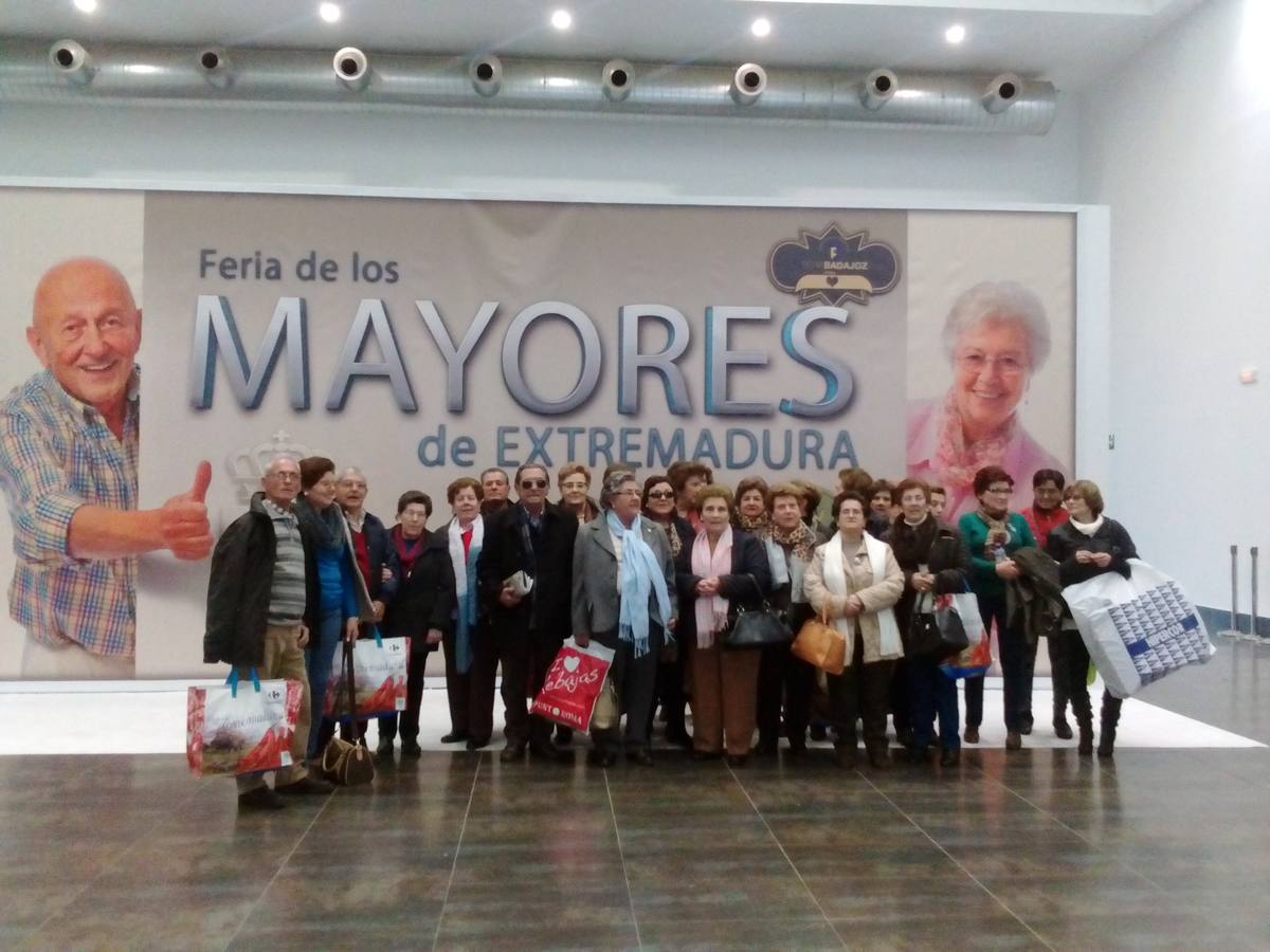 Vecinos de Campanario que asistieron a la Feria de los Mayores de Badajoz..