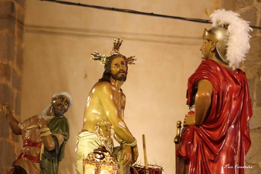 El Cautivo y la Virgen de la Amargura regresan esta noche a las calles