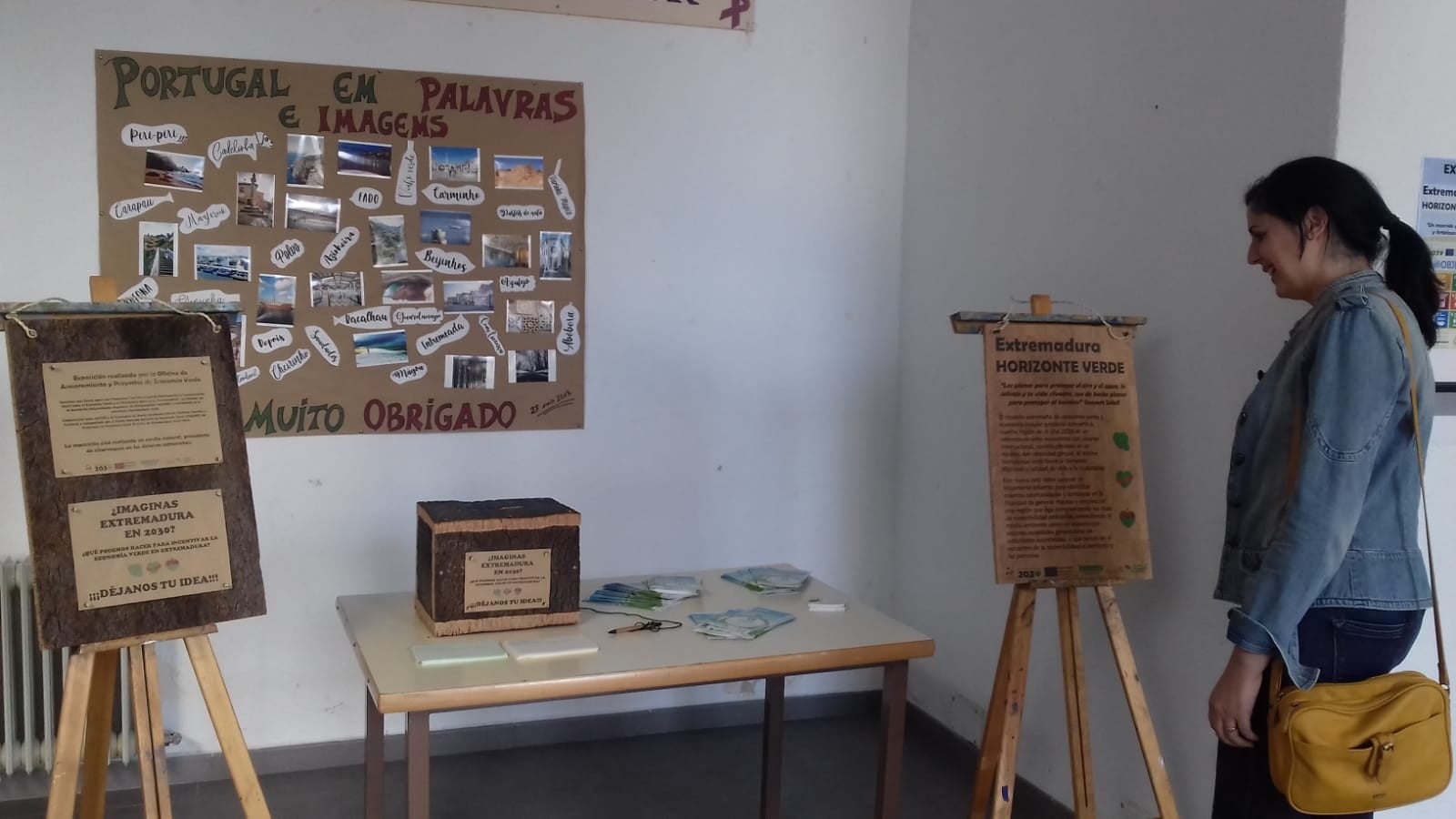 Exposición 'Extremadura Horizonte Verde' que acoge la casa de cultura. 