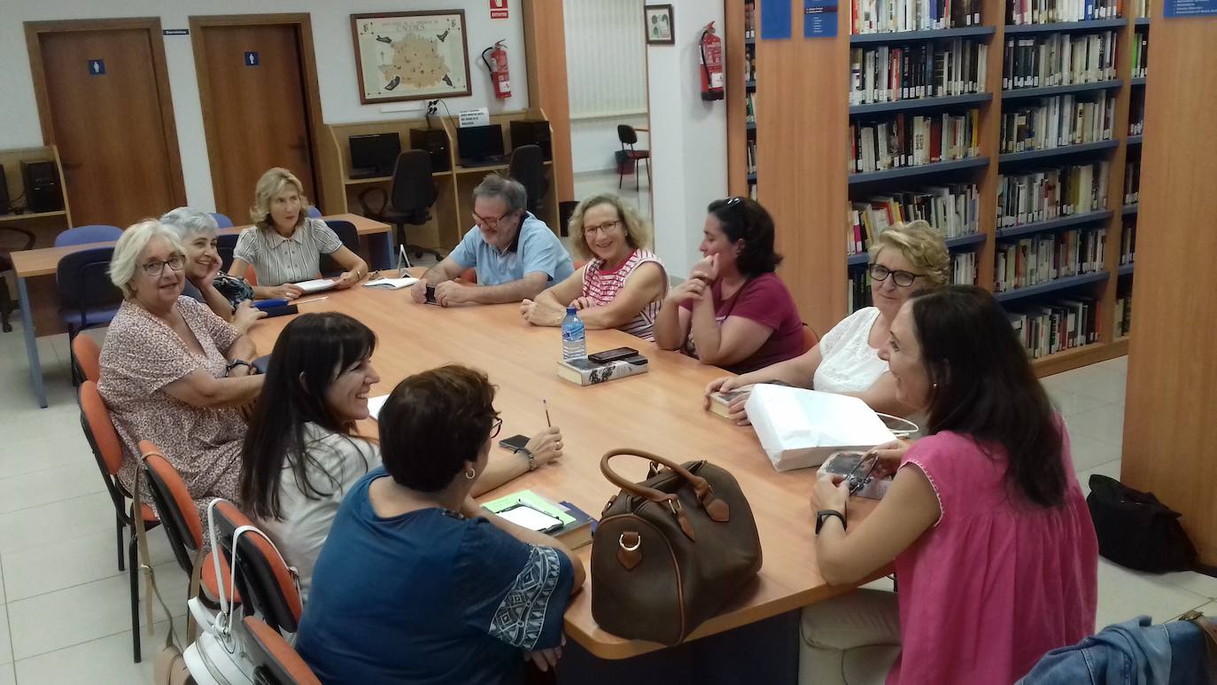 El Club de Lectura arrancó el pasado viernes la nueva temporada. 