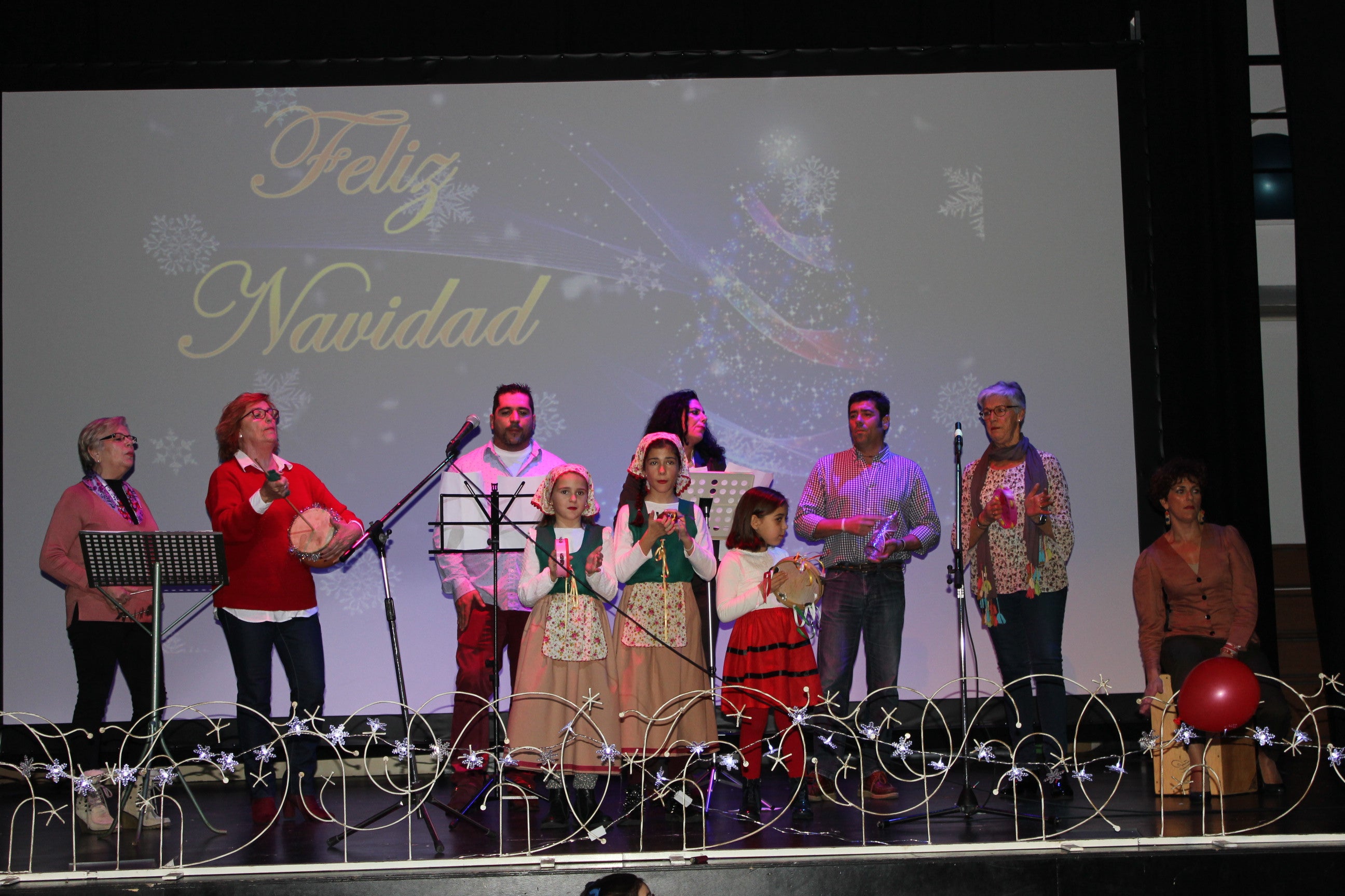 El grupo 'La herencia de la abuela', tres generaciones unidas en el escenario. 
