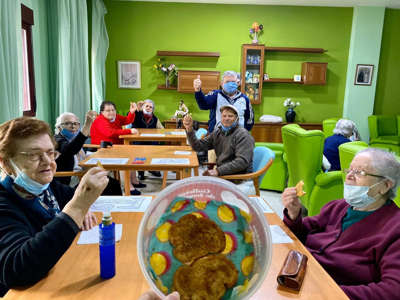 Torrijas y bingo de emociones para combatir el confinamiento en los pisos tutelados