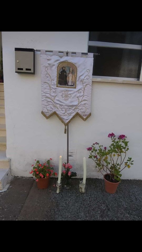 Un pequeño altar en honor a San Benito, en la barriada de Las Eras. CEDIDA