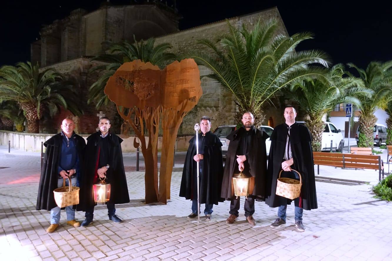 Mayordomo y diputados en el Rezo de Reyes el pasado mes de enero. CEDIDA