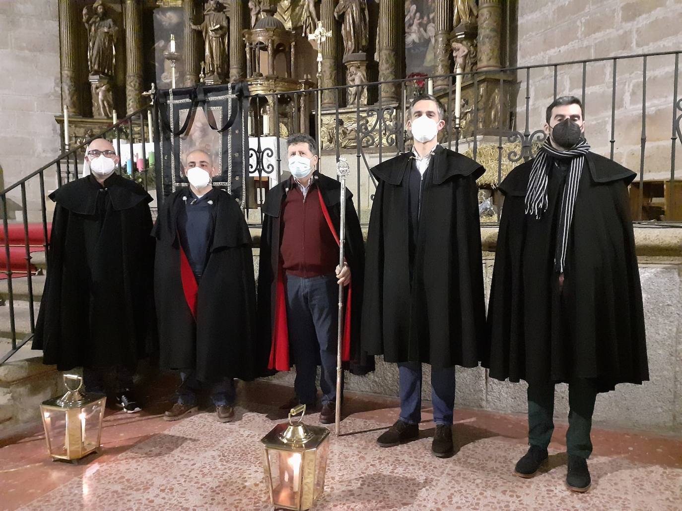 El Rezo de Reyes, este año, desde la parroquia y con mascarillas