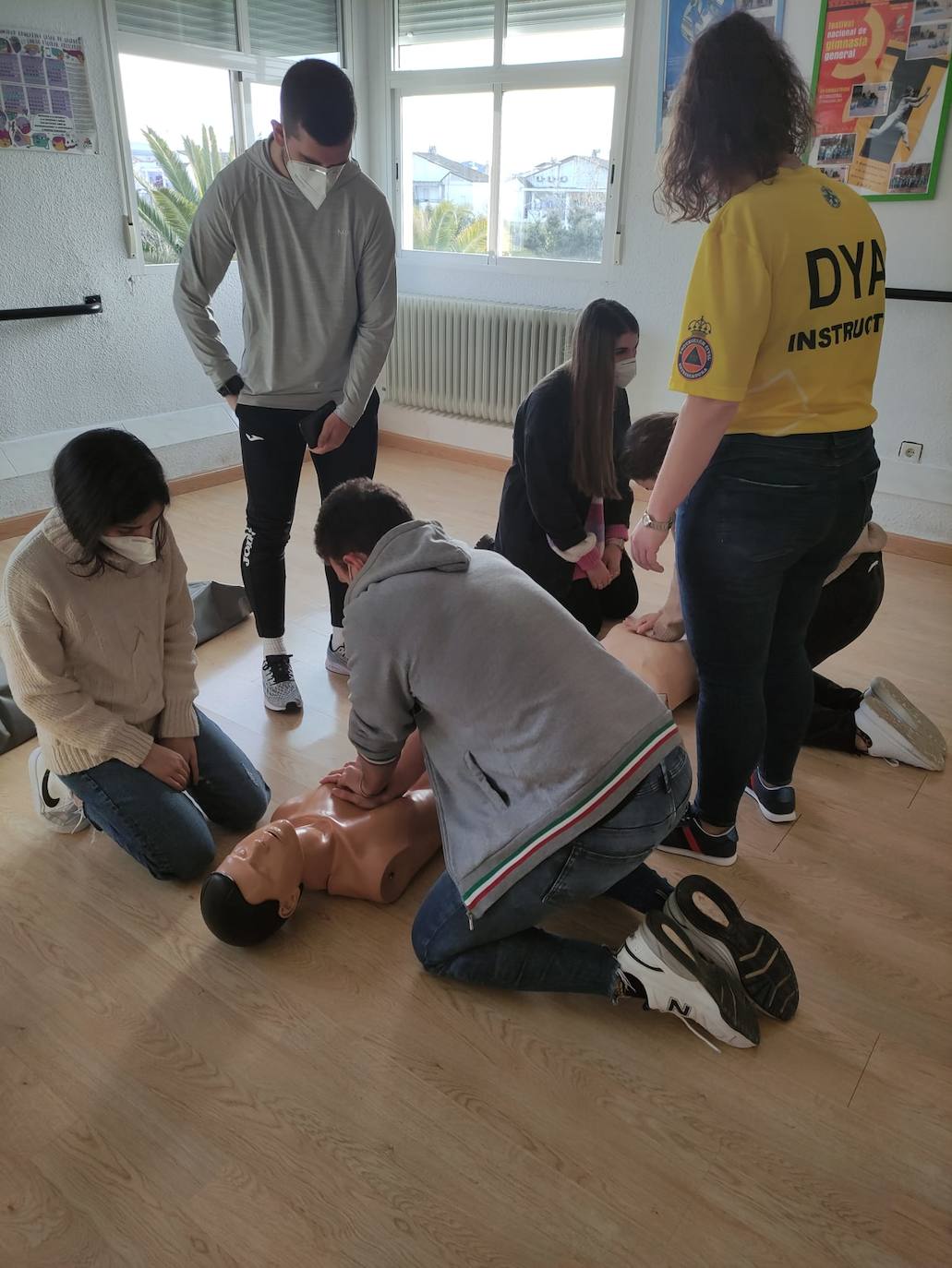 14 jóvenes se forman en primeros auxilios, para su futuro profesional y para la vida cotidiana