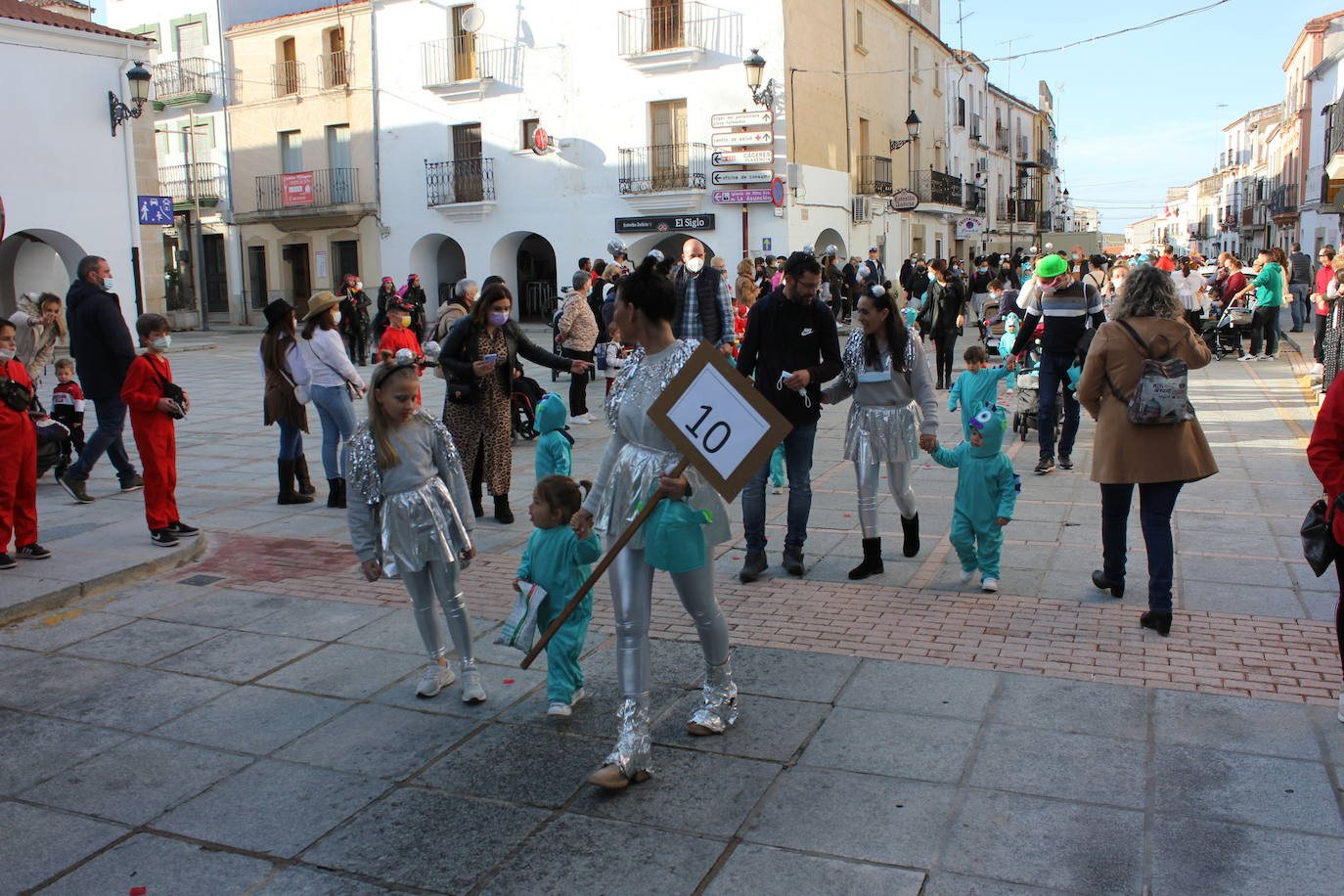 Fotos: Casar de Cáceres vuelve a disfrutar de un gran Carnaval