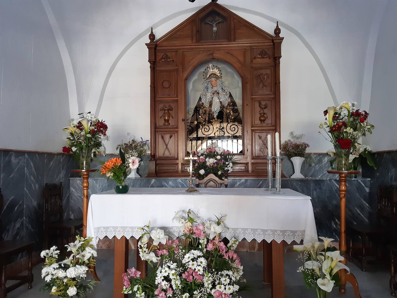 La Virgen de La Soledad dejará su camarín mañana para ser trasladada a la parroquia hasta la noche de Viernes Santo. 