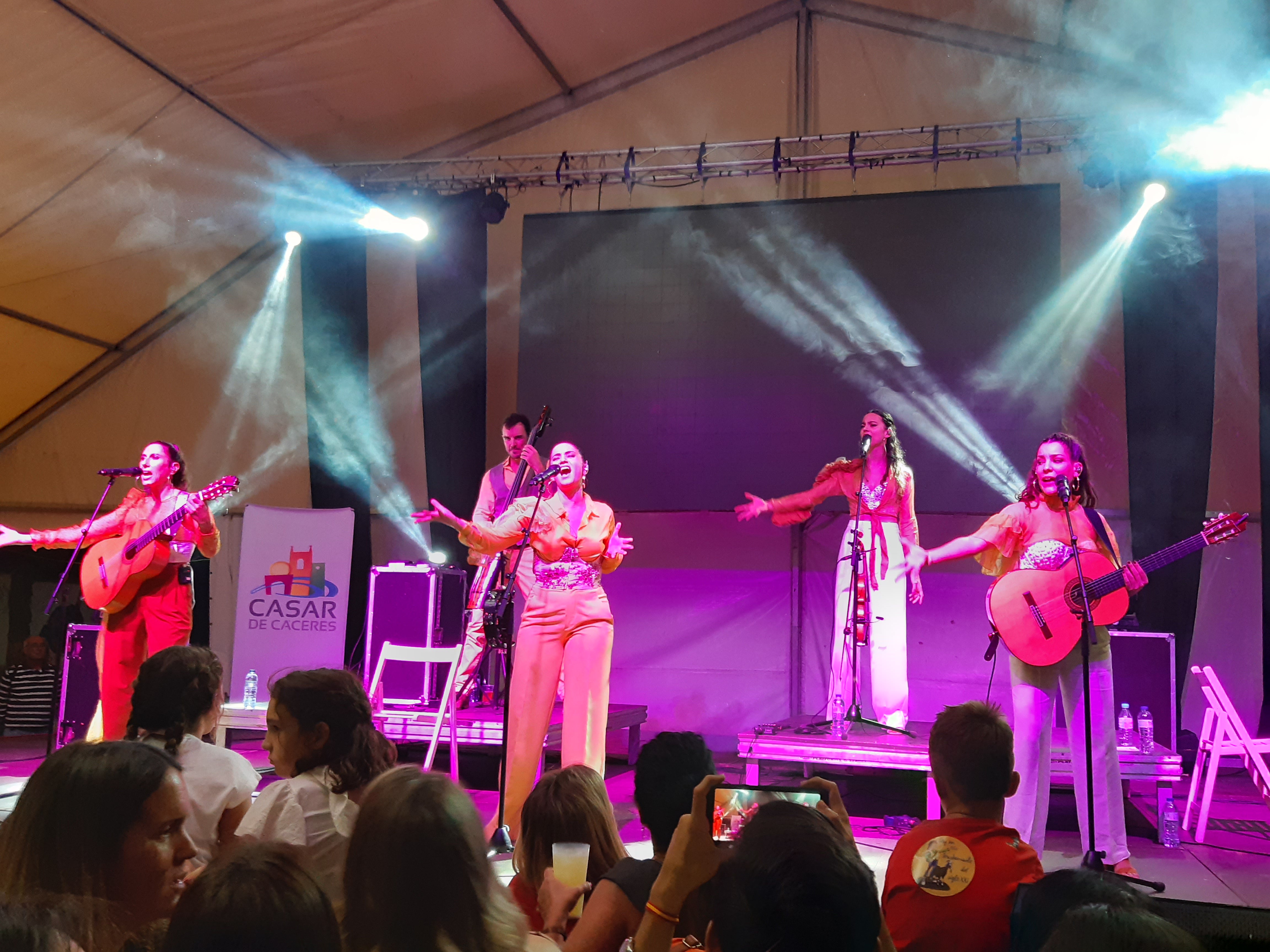 Fotos: La VI Feria Europea del Queso de Casar de Cáceres en imágenes