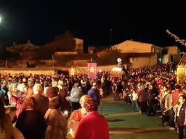 Pujan 1.655 euros por llevar a La Soledad a su ermita la noche de Viernes Santo