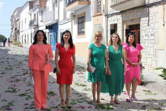 Integrantes de la Cofradía del Santísimo saliente eligen a cinco nuevos matrimonios como sucesores