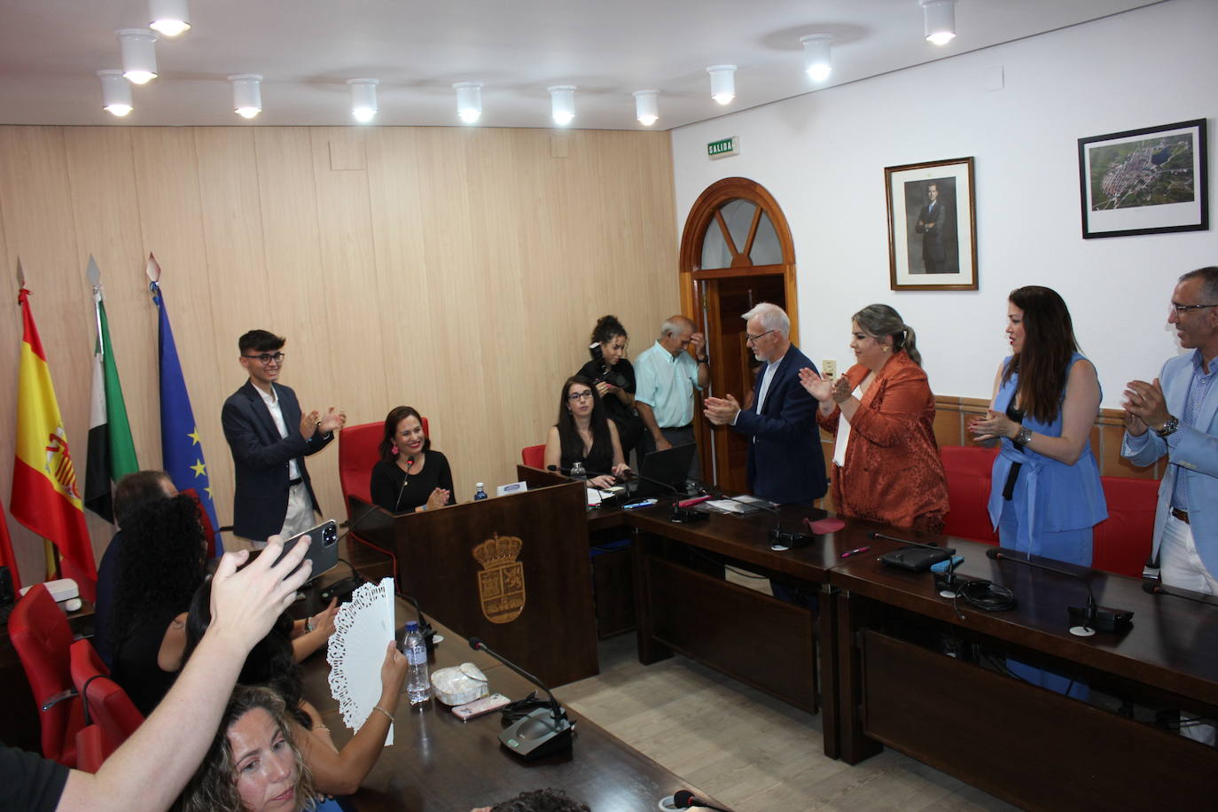 Imagen principal - Constituida la nueva Corporación Municipal, con el Partido Popular gobernando por primera vez Casar de Cáceres