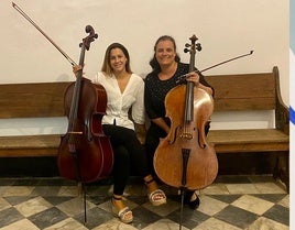 Violoncelistas que actuarán hoy en la ermita de San Bartolomé.
