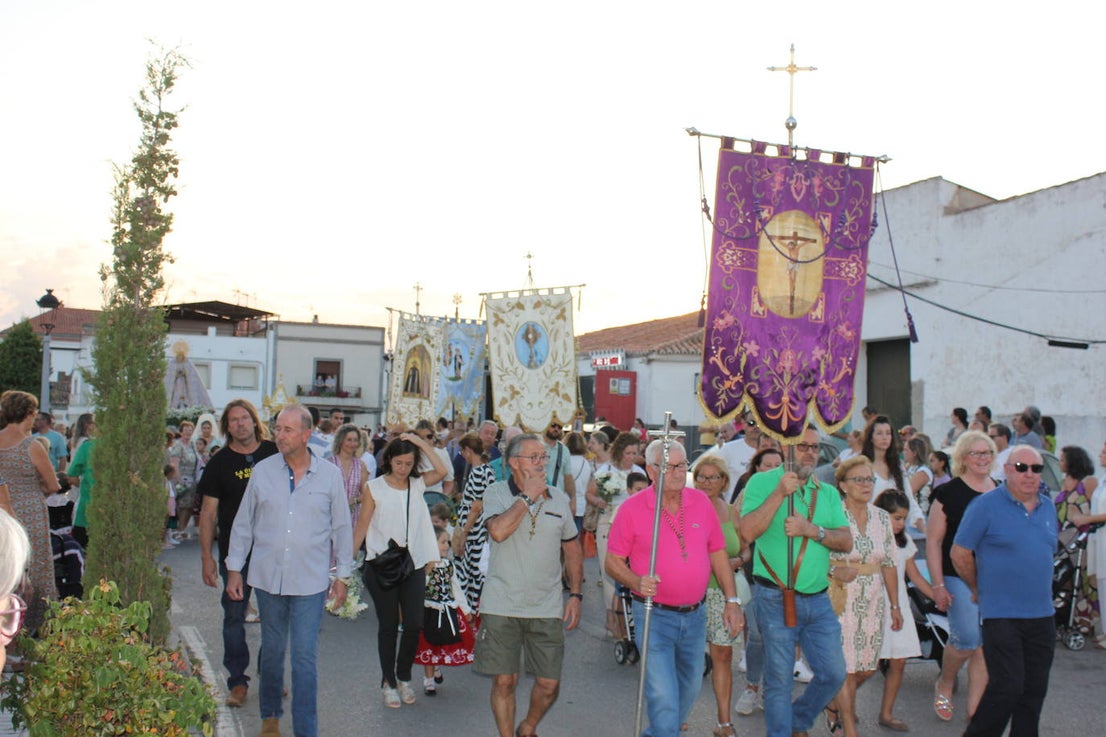 Así han vivido los casareños el recibimiento a la Virgen