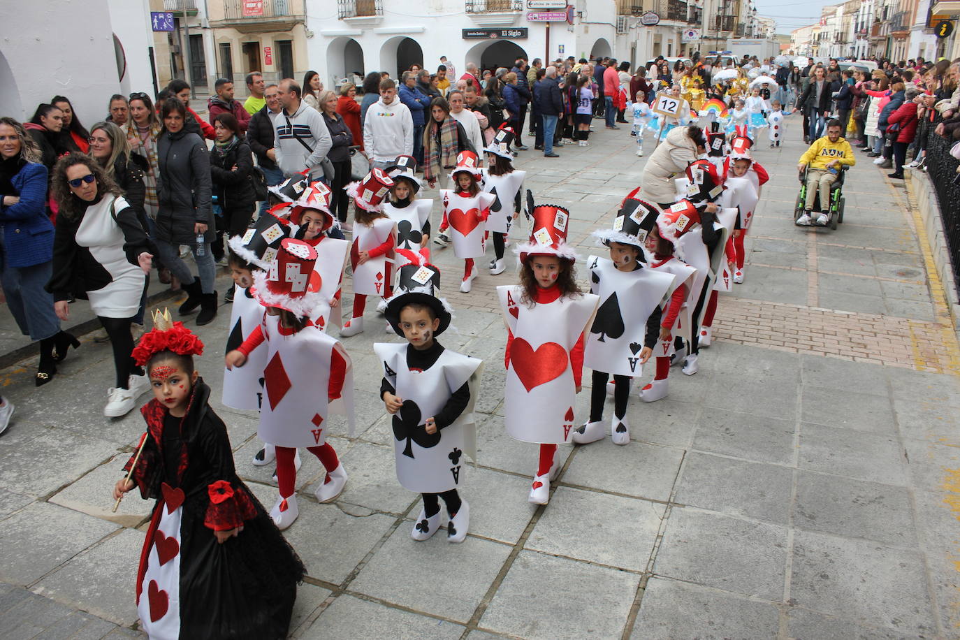 Fotos: El Carnaval casareño entusiasma a personas de todas las edades