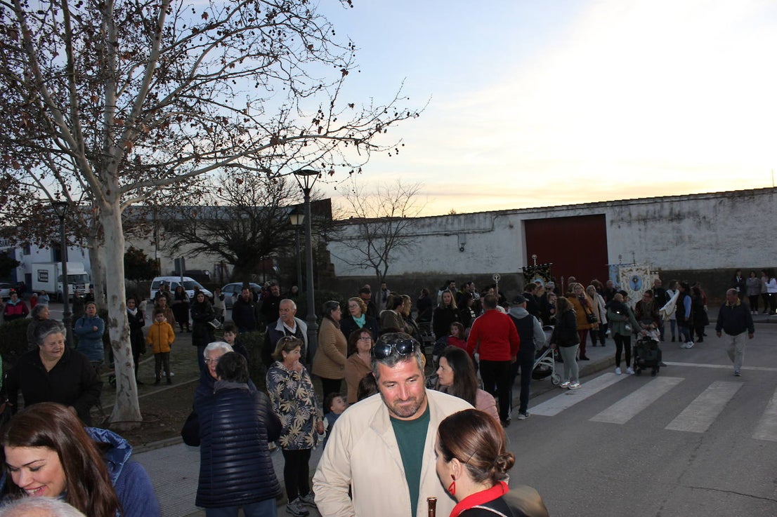 San Benito y San Blas, muy arropados a su llegada a la localidad