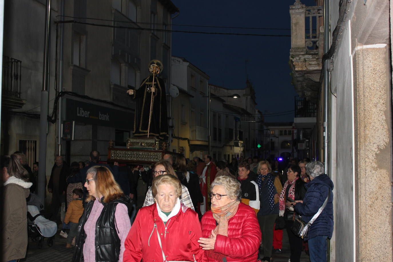 San Benito y San Blas, muy arropados a su llegada a la localidad