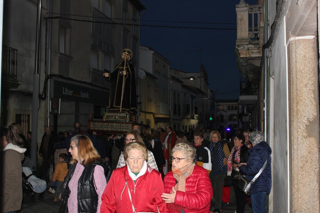 San Benito y San Blas, muy arropados a su llegada a la localidad