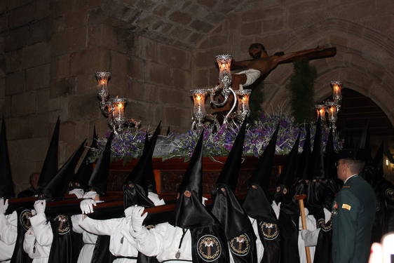 El Cristo de la Peña saldrá en su Vía Crucis este Miércoles Santo si la lluvia no lo impide