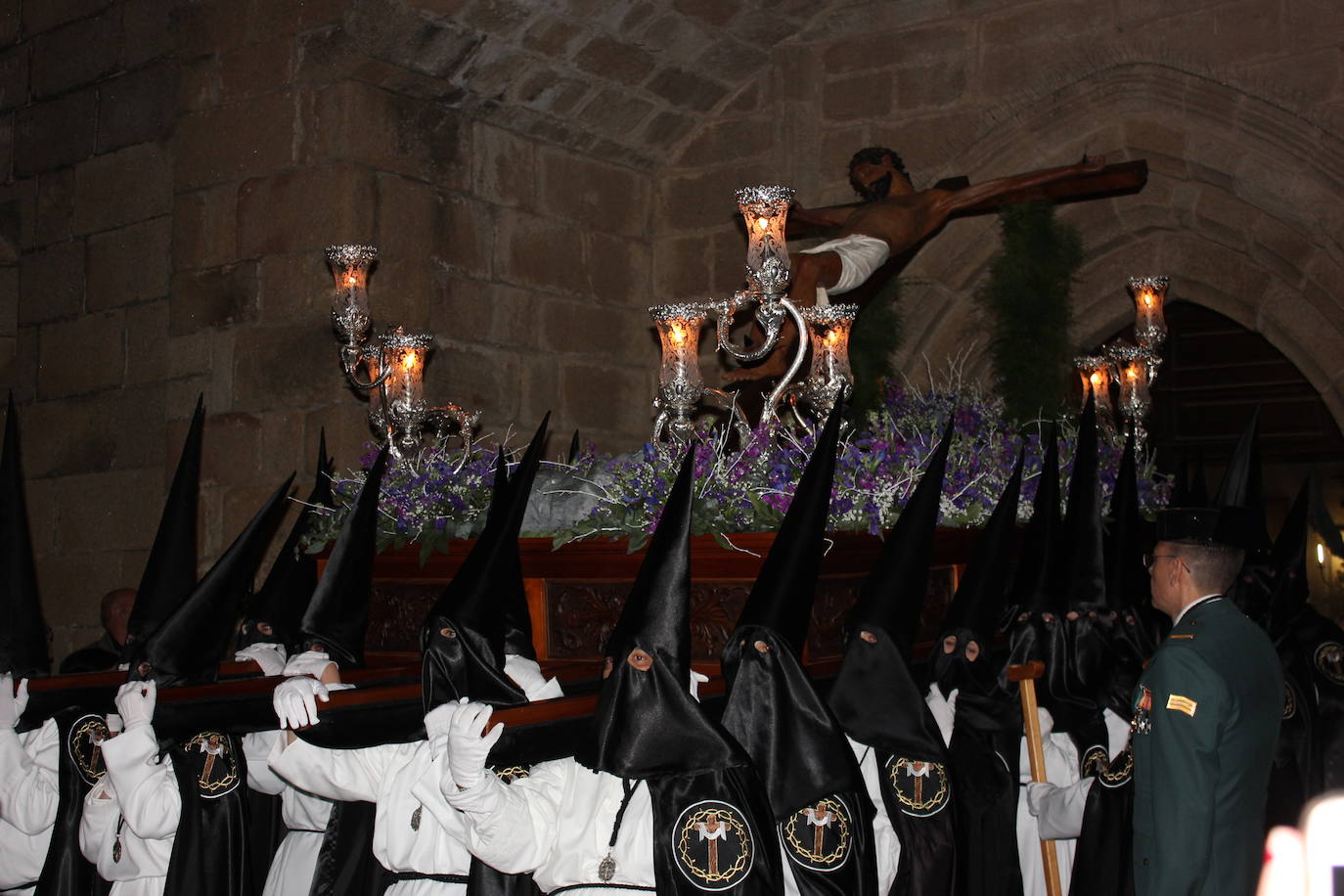 El Cristo de la Peña saldrá en su Vía Crucis este Miércoles Santo si la lluvia no lo impide