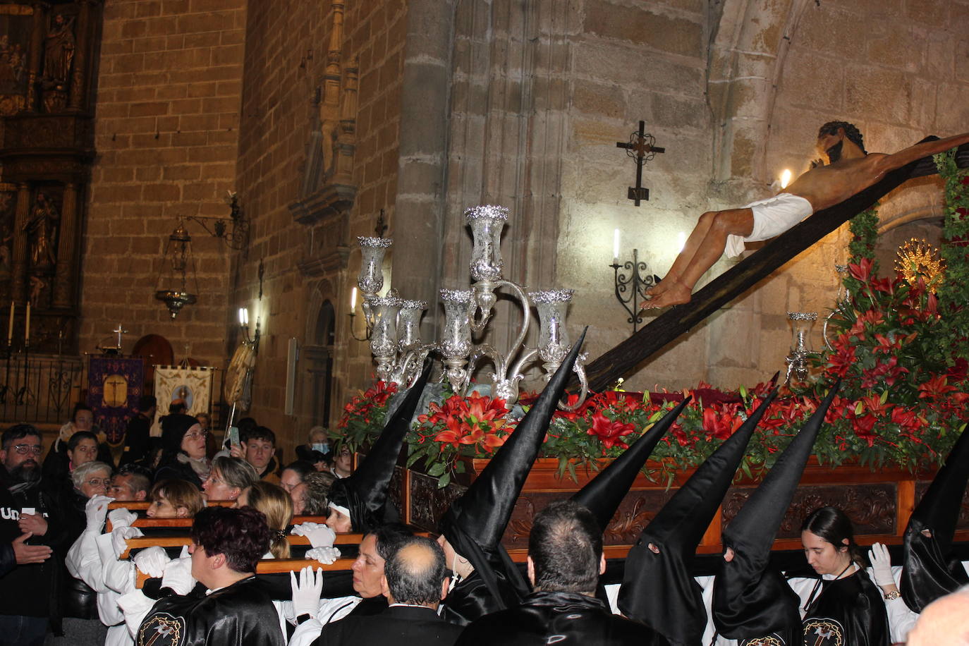 Semana Santa muy lluviosa, pero en la que se han ensalzado las tradiciones