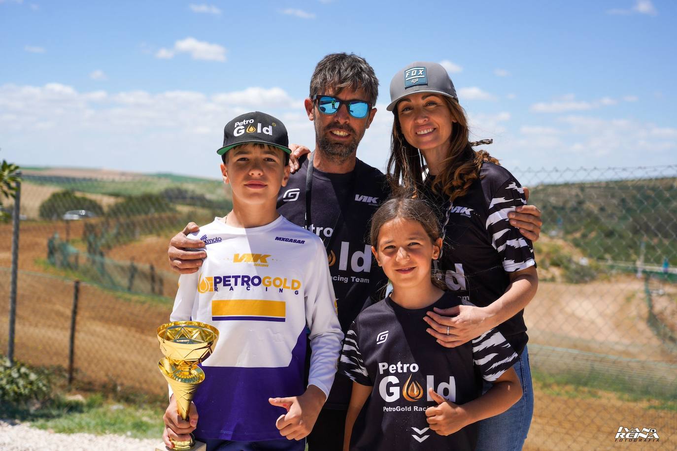 Imagen principal - Mario García Tovar estará presente en el Mundial Junior de motocross de Países Bajos el 13 y 14 de julio
